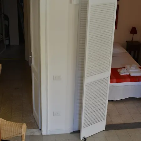 Hotel Rosso E Nero